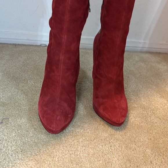 LIKE NEW! Joan & David Suede Boots - Picture 8 of 8